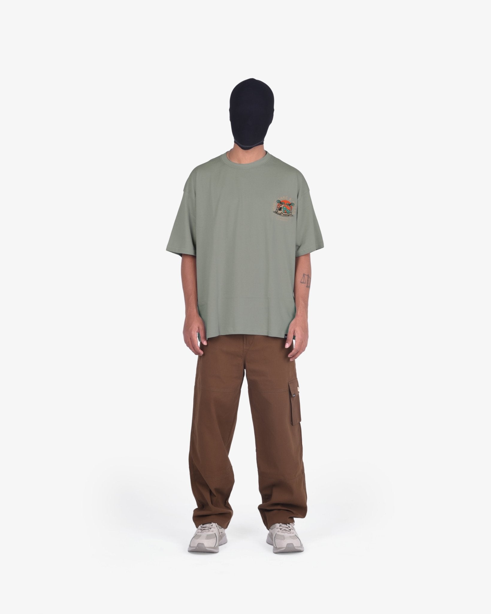 OVERSIZED T-SHIRT WITH CONTRAST PRINT